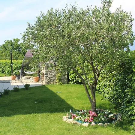 Lente Villa *