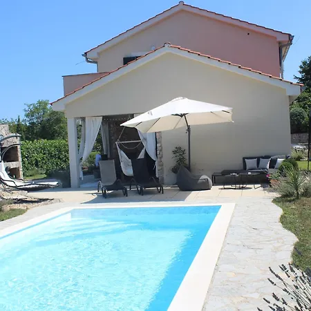 Lente Villa *