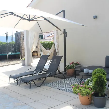 Lente Villa *